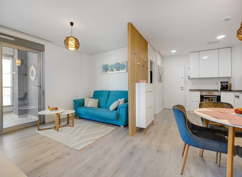 Resale - Apartment / flat - Orihuela Costa - Villamartín