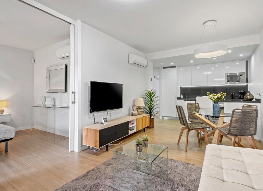 Resale - Apartment / flat - Orihuela Costa - Villamartín
