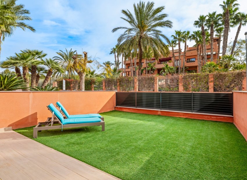 Resale - Apartment / flat - Orihuela Costa - Villamartín