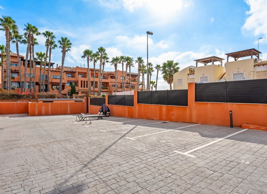 Resale - Apartment / flat - Orihuela Costa - Villamartín