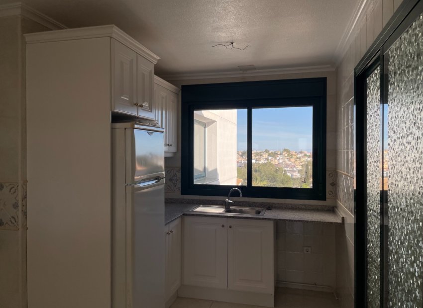 Resale - Apartment / flat - Orihuela Costa