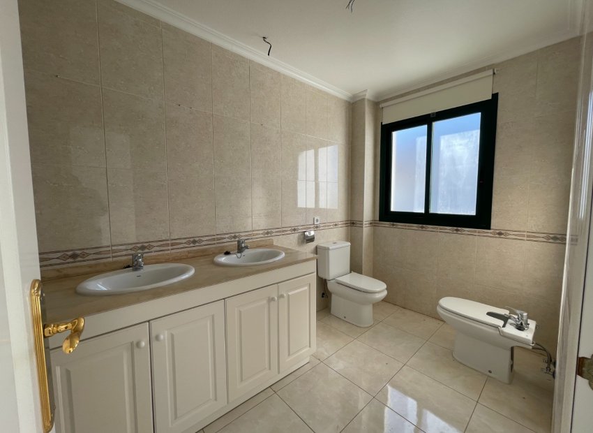 Resale - Apartment / flat - Orihuela Costa