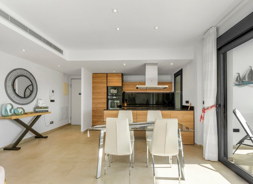 Resale - Apartment / flat - Orihuela Costa