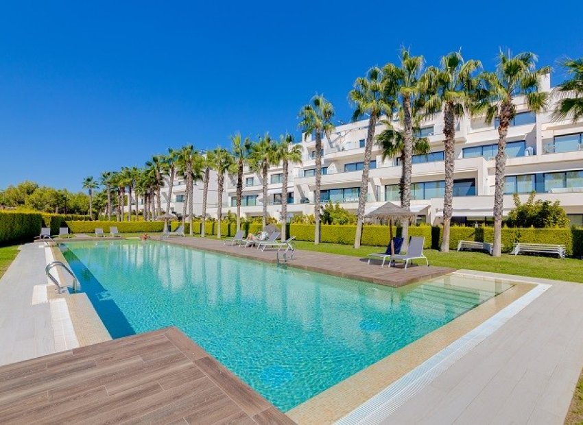 Resale - Apartment / flat - Orihuela - Las Colinas golf