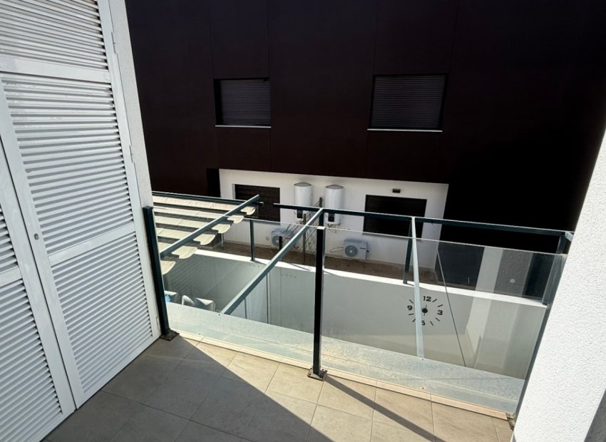 Resale - Apartment / flat - Pilar de la Horadada - Costa Blanca