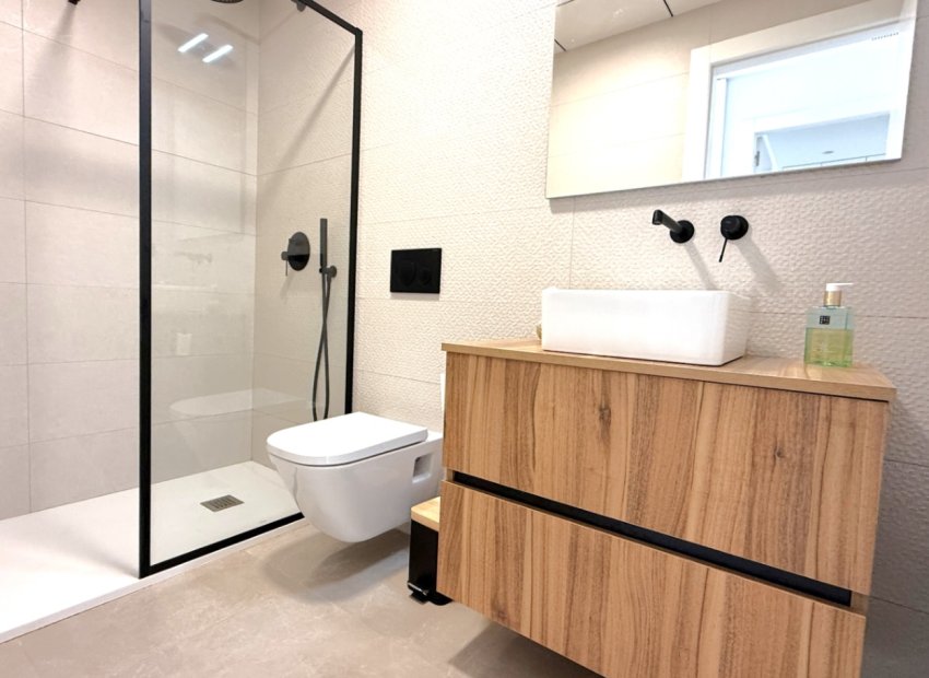 Resale - Apartment / flat - Pilar de la Horadada - Costa Blanca