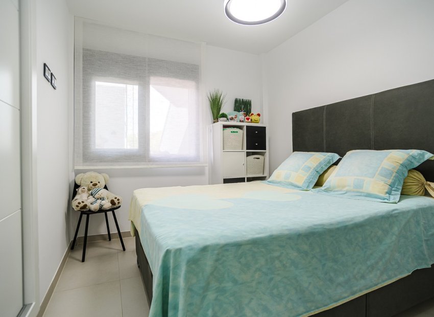 Resale - Apartment / flat - Pilar de la Horadada - Lo Romero Golf