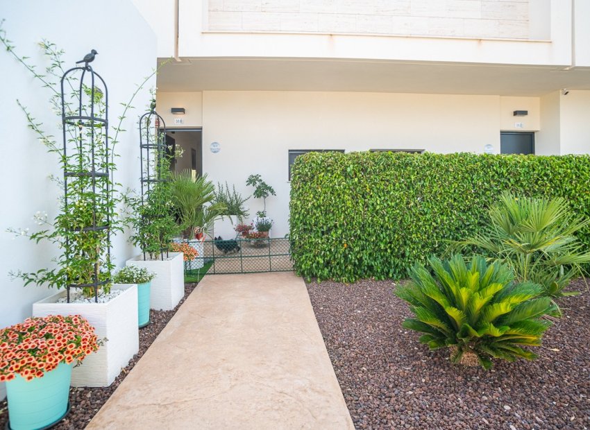 Resale - Apartment / flat - Pilar de la Horadada - Lo Romero Golf