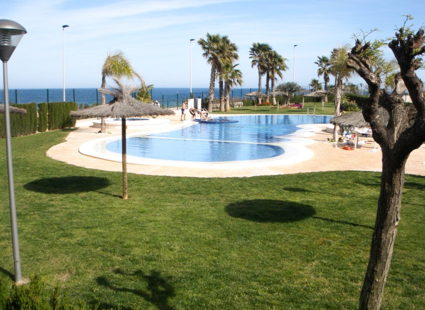 Resale - Apartment / flat - Pilar de la Horadada - Mil Palmeras