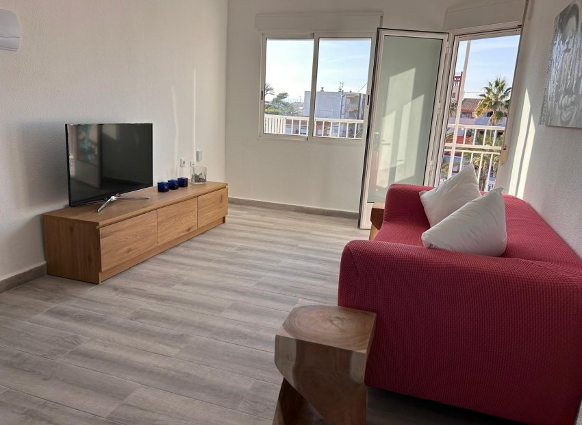 Resale - Apartment / flat - Pilar de la Horadada - Torre de la Horadada