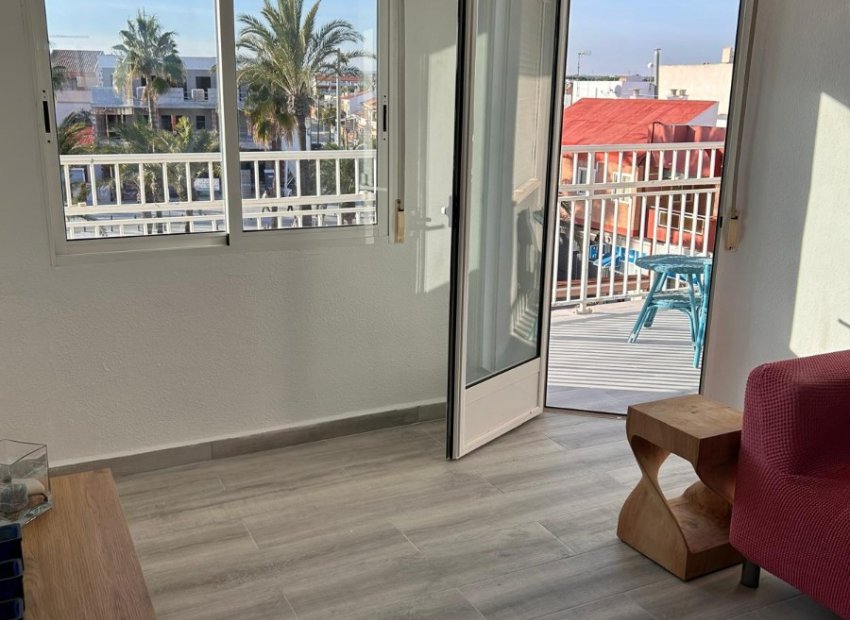 Resale - Apartment / flat - Pilar de la Horadada - Torre de la Horadada