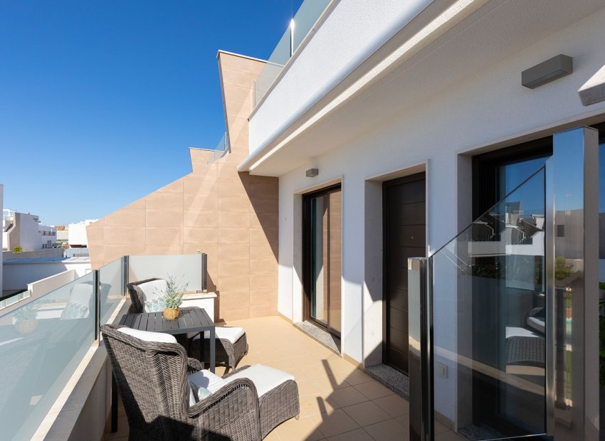 Resale - Apartment / flat - Pilar de la Horadada - Zona Pueblo