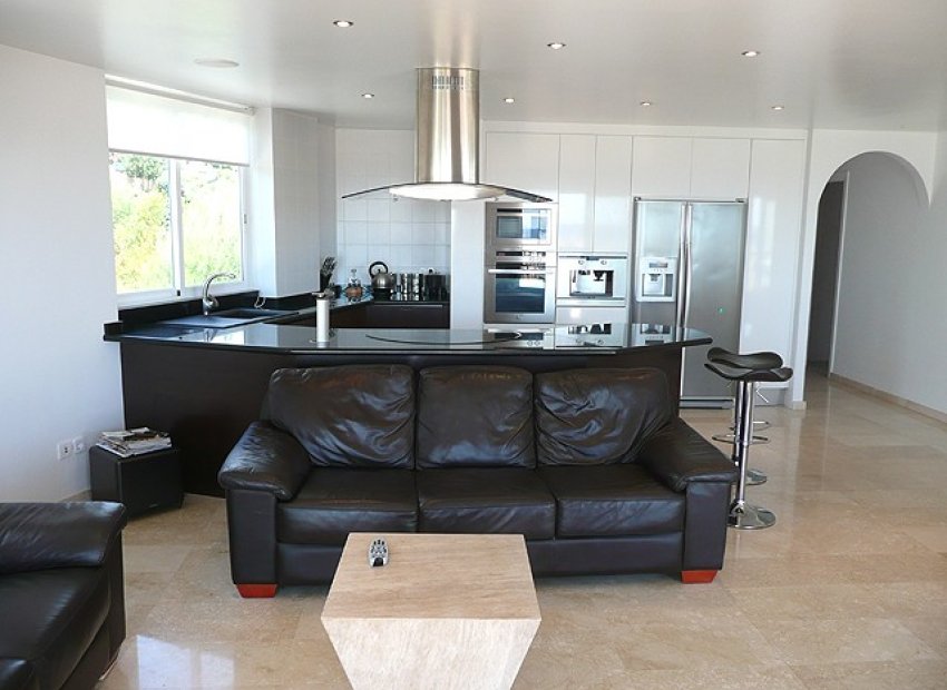 Resale - Apartment / flat - PORTALS NOUS - Calvià