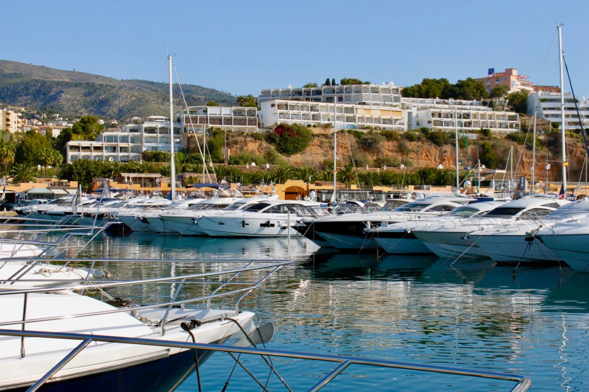 Resale - Apartment / flat - PORTALS NOUS - Calvià