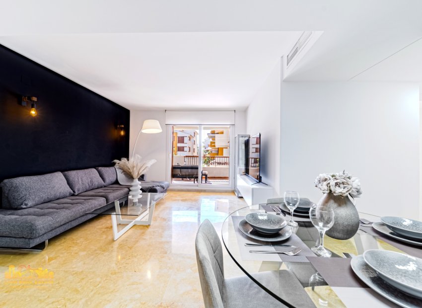 Resale - Apartment / flat - Punta Prima