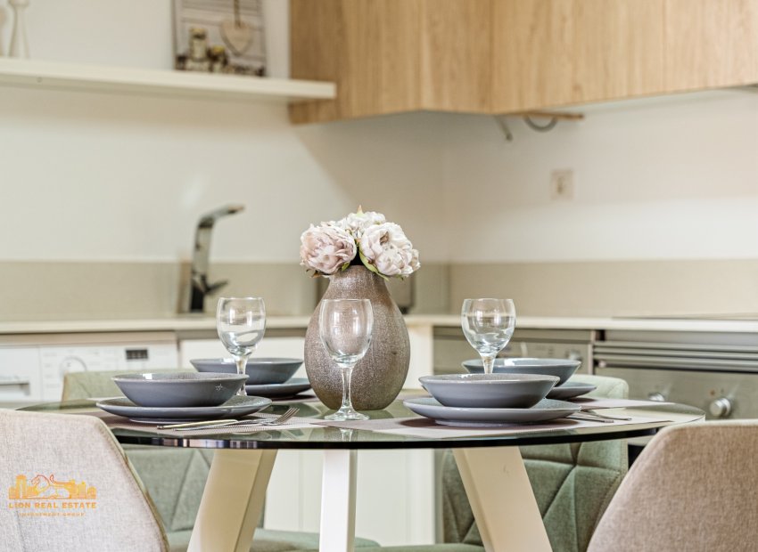 Resale - Apartment / flat - Punta Prima