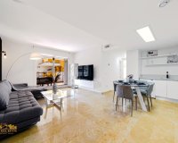 Resale - Apartment / flat - Punta Prima
