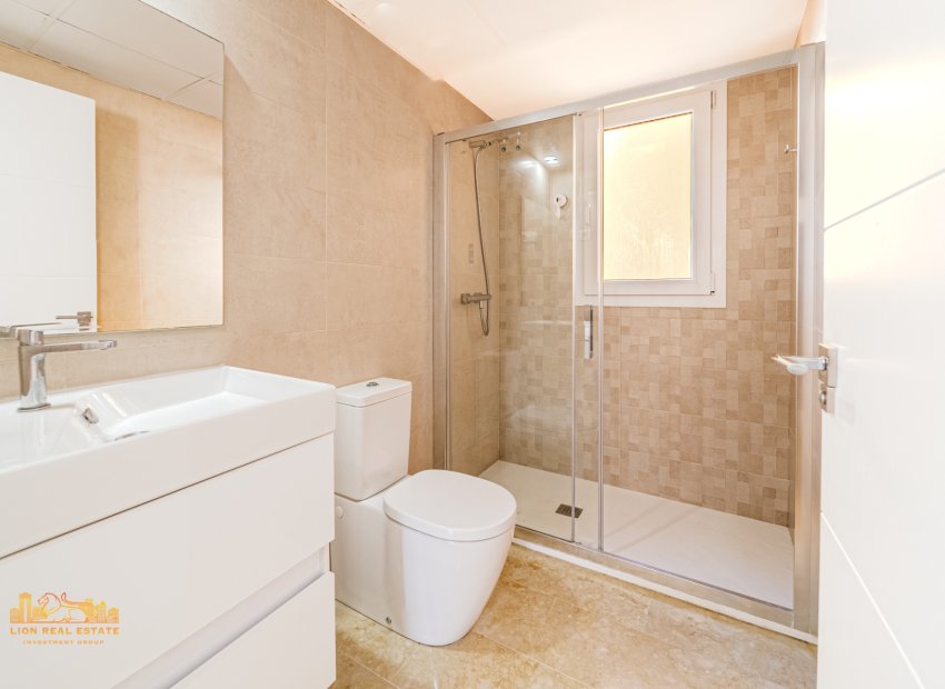 Resale - Apartment / flat - Punta Prima