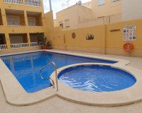 Resale - Apartment / flat - Rafal