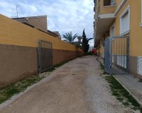 Resale - Apartment / flat - Rafal