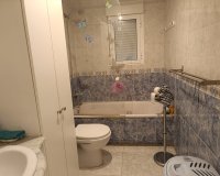 Resale - Apartment / flat - Rafal