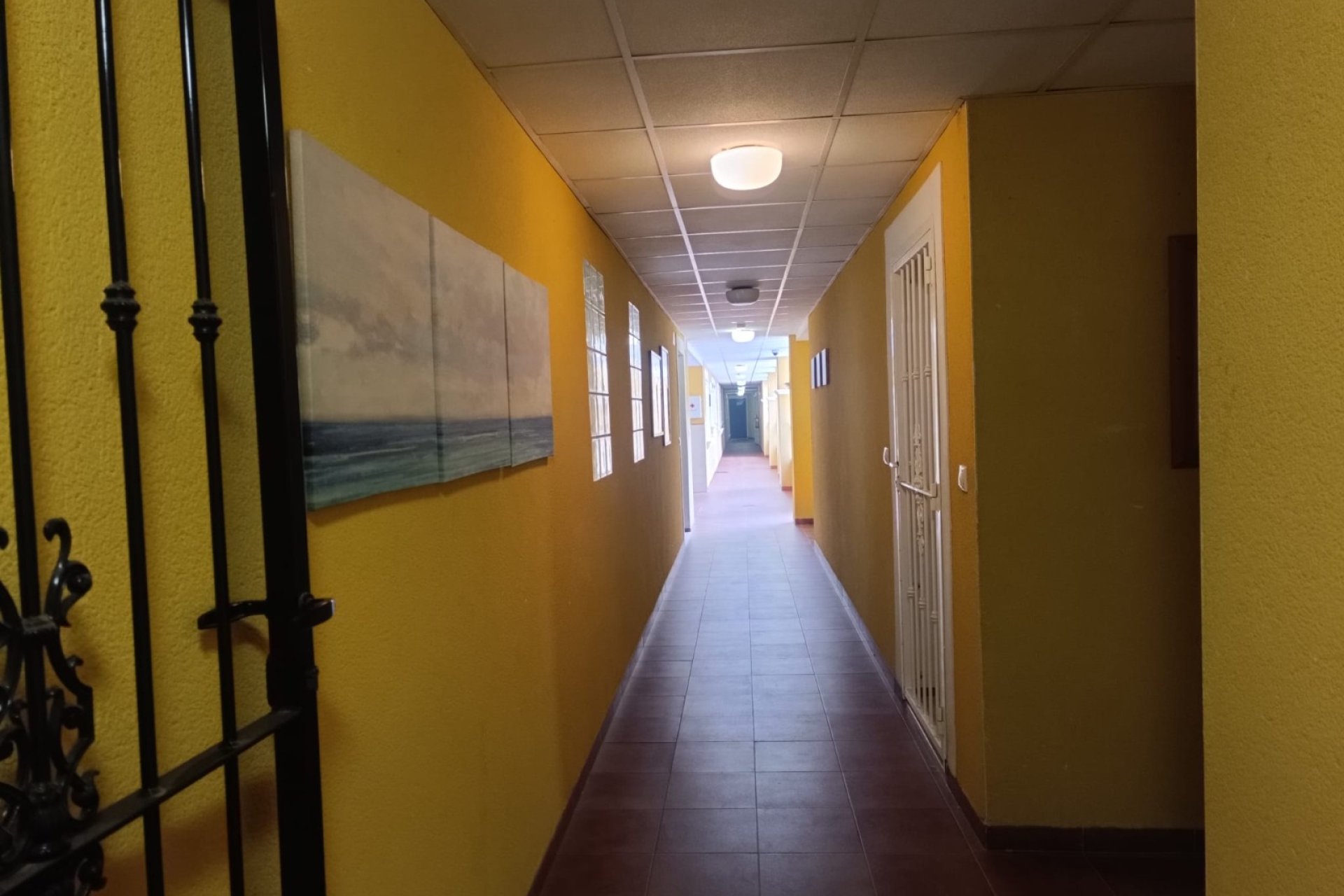 Resale - Apartment / flat - Rafal