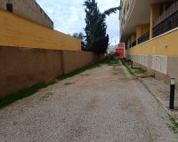 Resale - Apartment / flat - Rafal