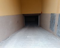 Resale - Apartment / flat - Rafal