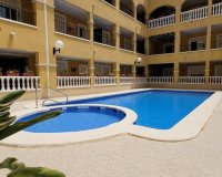 Resale - Apartment / flat - Rafal