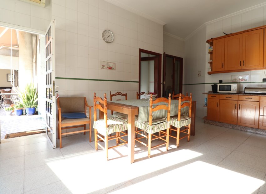 Resale - Apartment / flat - Rojales