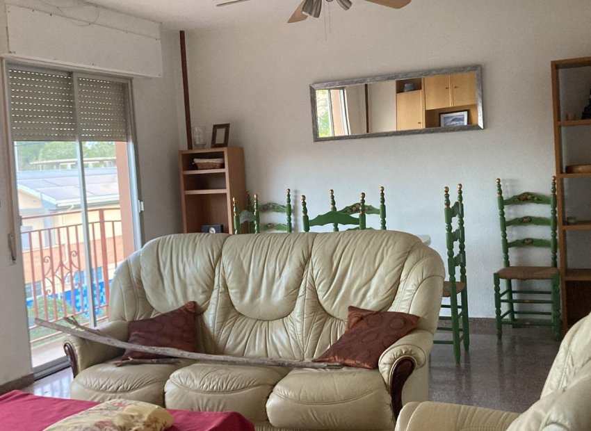 Resale - Apartment / flat - Salinas