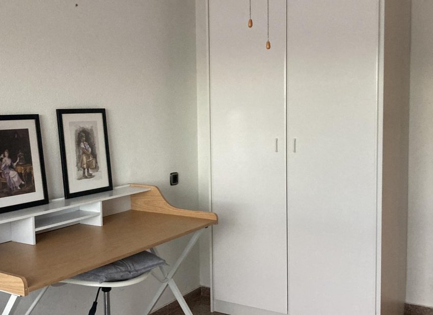 Resale - Apartment / flat - Salinas