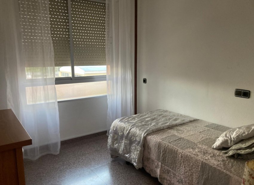 Resale - Apartment / flat - Salinas