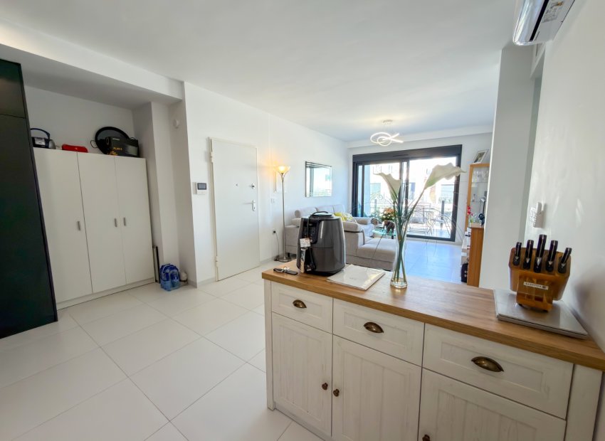 Resale - Apartment / flat - San Miguel de Salinas - Pueblo