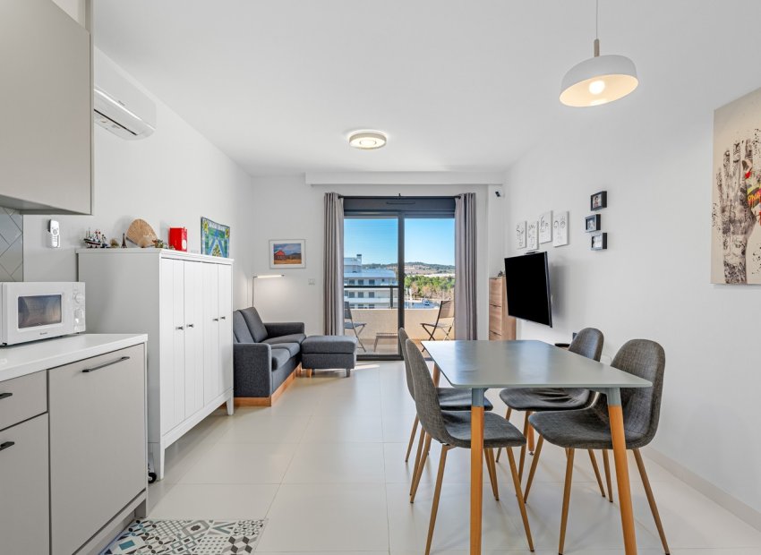 Resale - Apartment / flat - San Miguel de Salinas