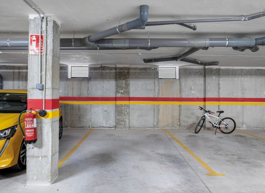 Resale - Apartment / flat - San Miguel de Salinas