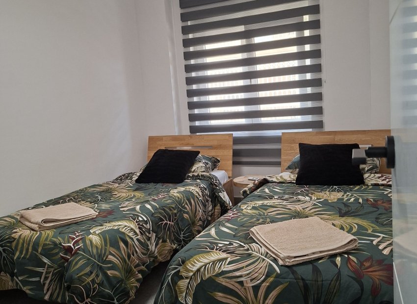 Resale - Apartment / flat - Santa Pola - Gran Playa
