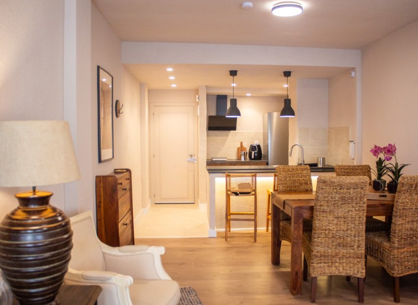 Resale - Apartment / flat - Santa Pola - Playa del Este