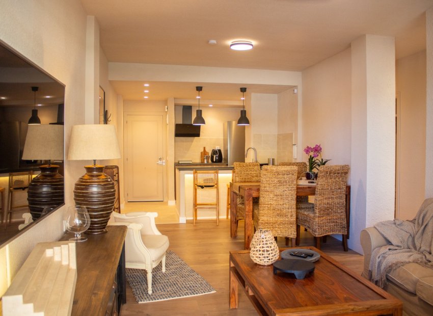 Resale - Apartment / flat - Santa Pola - Playa del Este