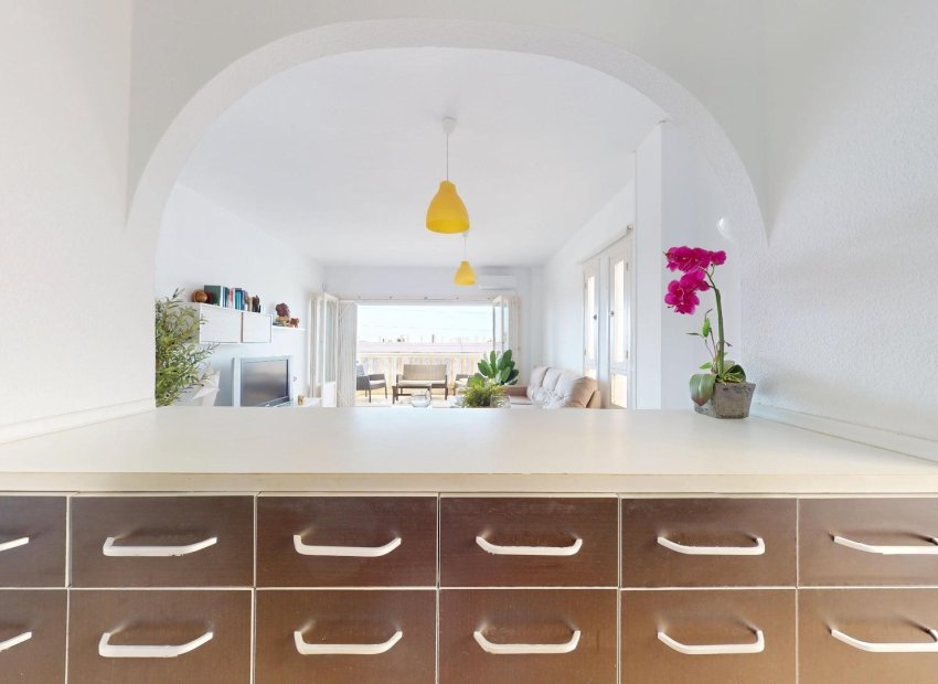 Resale - Apartment / flat - Santa Pola - Playa Lisa