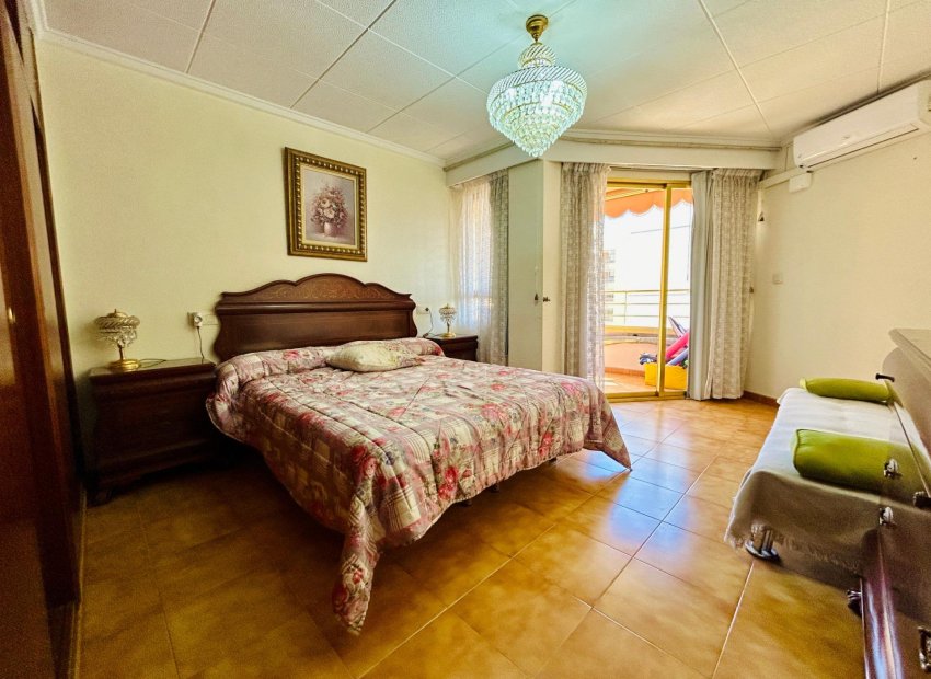 Resale - Apartment / flat - Santa Pola - Puerto