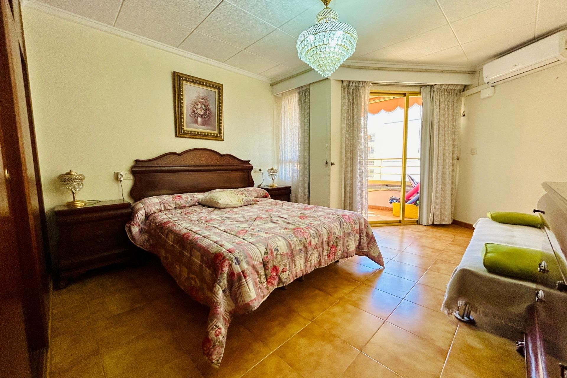 Resale - Apartment / flat - Santa Pola - Puerto