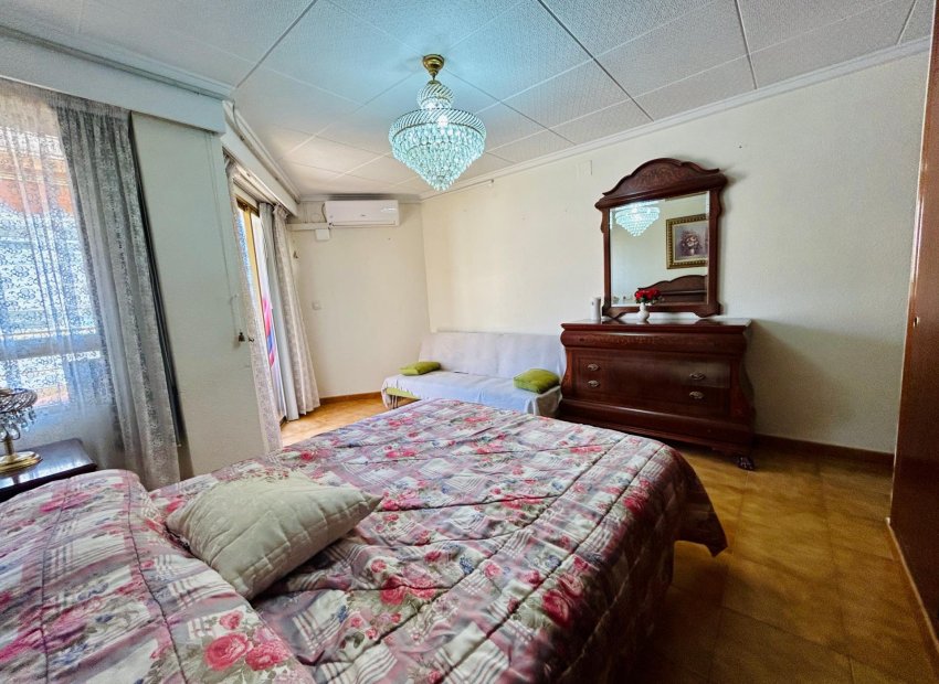 Resale - Apartment / flat - Santa Pola - Puerto