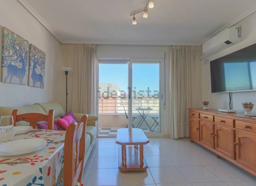 Resale - Apartment / flat - Santa Pola - Puerto