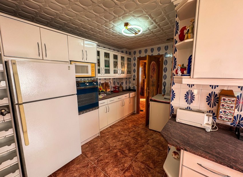 Resale - Apartment / flat - Santa Pola - Puerto