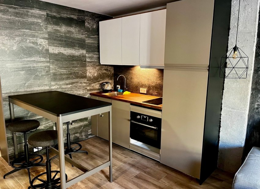 Resale - Apartment / flat - Santa Pola - Puerto