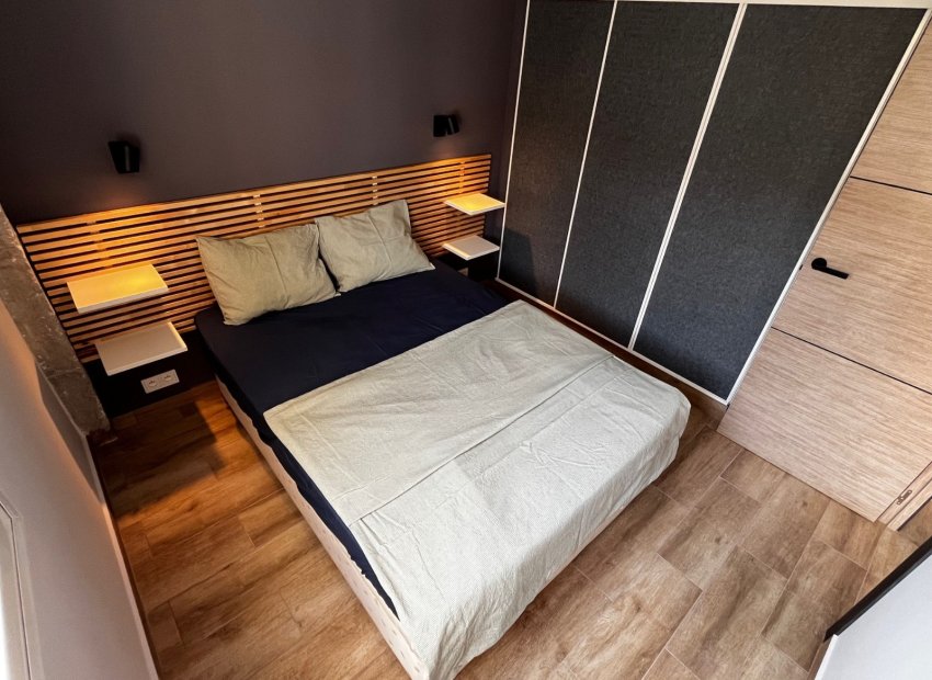 Resale - Apartment / flat - Santa Pola - Puerto