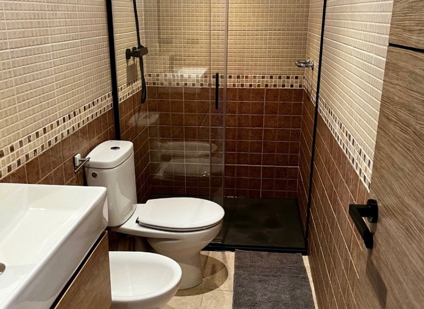 Resale - Apartment / flat - Santa Pola - Puerto