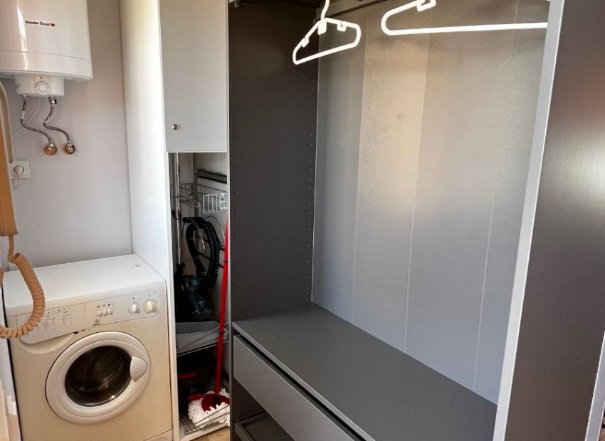 Resale - Apartment / flat - Santa Pola - Puerto