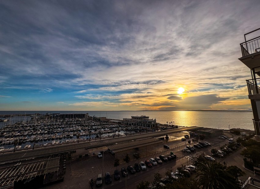 Resale - Apartment / flat - Santa Pola - Puerto